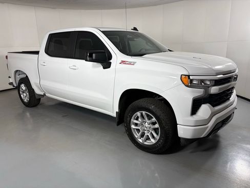 New 2026 Chevrolet Silverado 1500 RST w/ Z71 Off-Road Package AWD/4WD image 2
