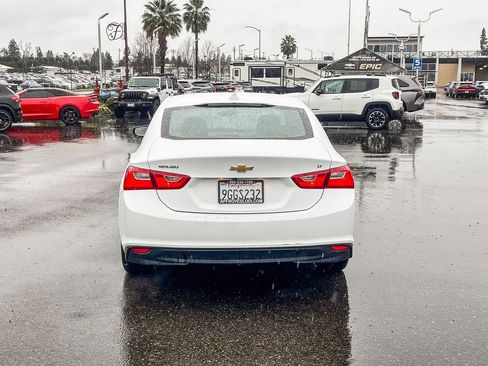 Used 2023 Chevrolet Malibu LT image 3