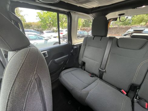 Used 2025 Jeep Wrangler Unlimited Sport AWD/4WD image 37
