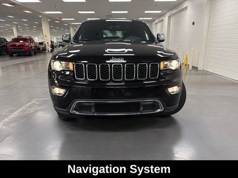Used 2022 Jeep Grand Cherokee Limited AWD/4WD image 2