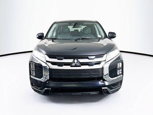 Used 2024 Mitsubishi Outlander Sport SE image 2