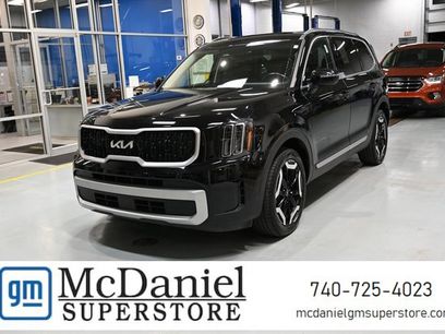 Used 2024 Kia Telluride EX w/ EX Captain's Chair Package