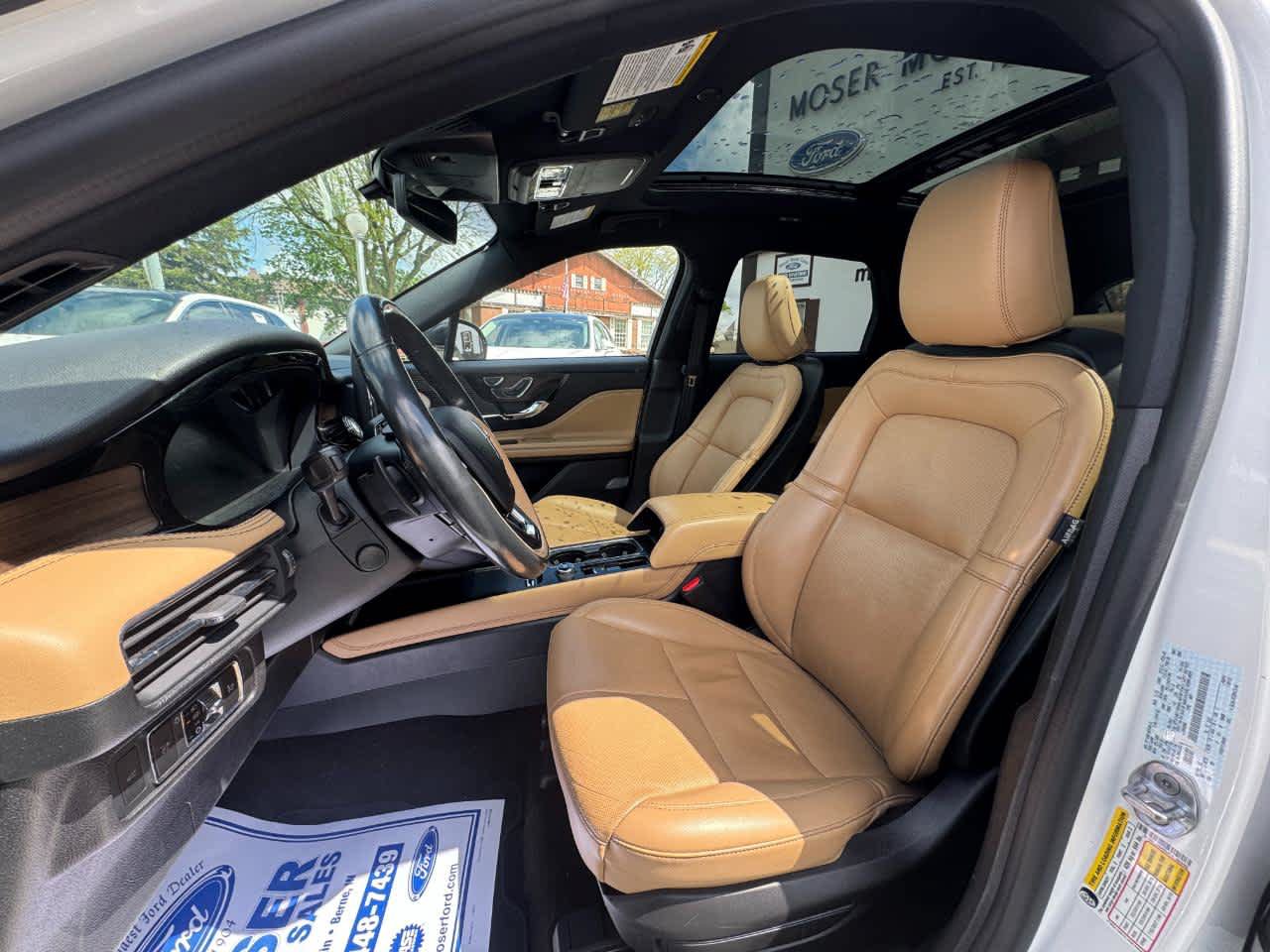 Used 2022 Lincoln Corsair Reserve w/ Elements Package AWD/4WD image 5
