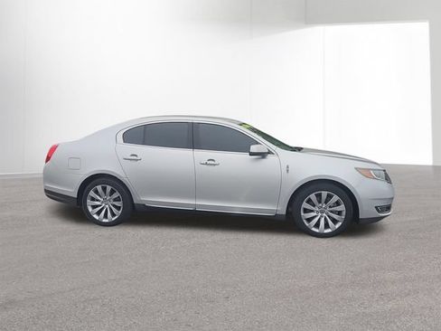 Used 2015 Lincoln MKS FWD image 10