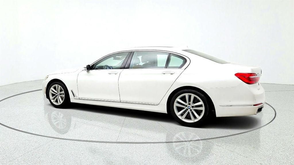 Used 2016 BMW 750i xDrive AWD/4WD image 7