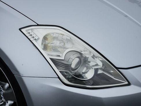 Used 2006 Nissan 350Z Touring RWD image 12