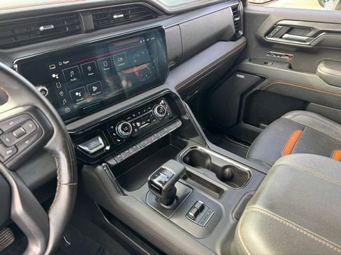 Used 2023 GMC Sierra 1500 AT4 w/ AT4 Preferred Package AWD/4WD image 16