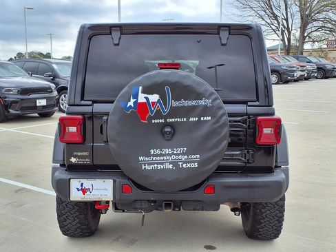 Used 2022 Jeep Wrangler Unlimited Rubicon w/ Steel Bumper Group AWD/4WD image 7