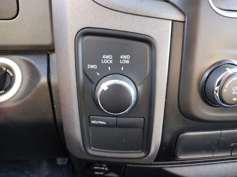 Used 2017 RAM 1500 ST w/ SXT Appearance Group image 25