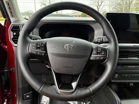 Used 2025 Ford Bronco Sport Badlands image 11
