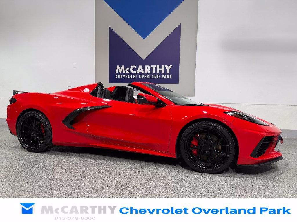 Used 2020 Chevrolet Corvette Stingray Convertible w/ Z51 Performance Package RWD image 3
