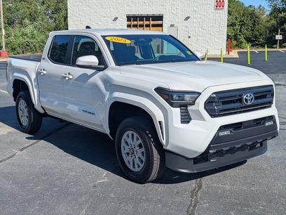 Used 2025 Toyota Tacoma SR5