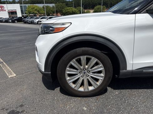 Used 2020 Ford Explorer Limited RWD image 12