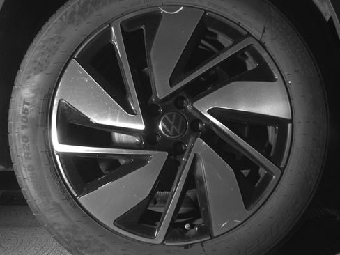 Used 2026 Volkswagen Atlas SE FWD image 13