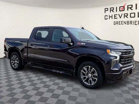 Used 2024 Chevrolet Silverado 1500 RST w/ Z71 Off-Road Package AWD/4WD image 2