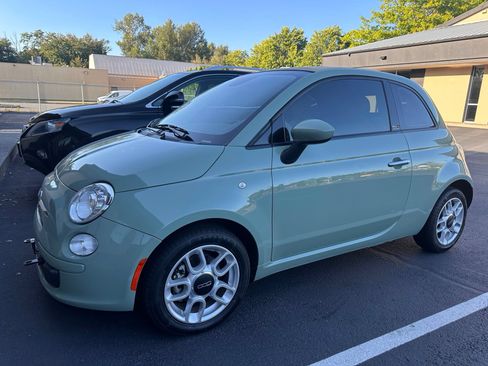 Used 2015 FIAT 500 Pop FWD image 1