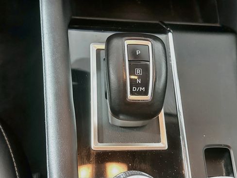 Used 2024 Mitsubishi Outlander SE AWD/4WD image 25
