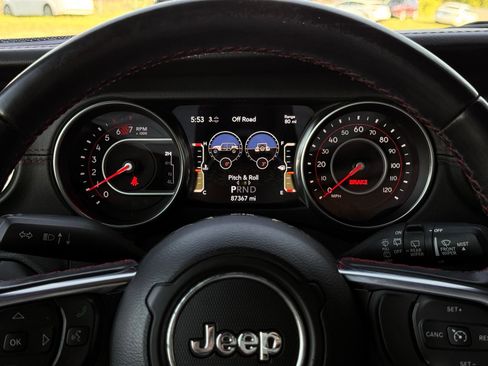 Used 2020 Jeep Wrangler Unlimited Rubicon w/ Quick Order Package 28Y Recon AWD/4WD image 40