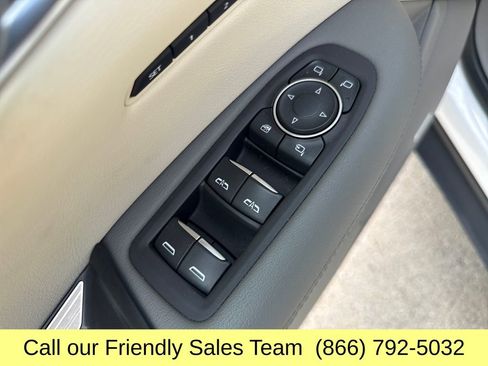 Used 2020 Cadillac XT5 Premium Luxury AWD/4WD image 12