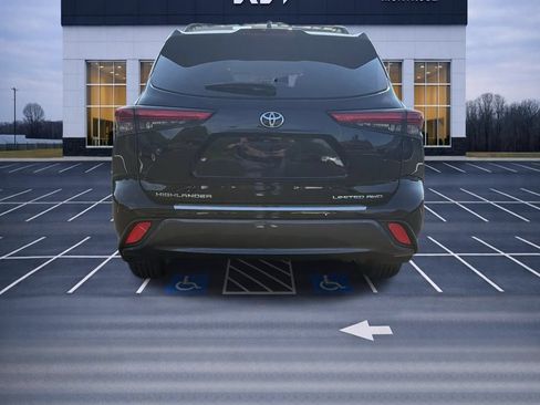 Used 2020 Toyota Highlander Limited AWD/4WD image 6
