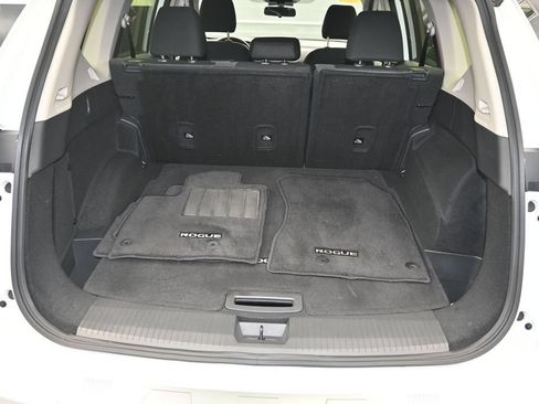 Certified 2026 Nissan Rogue SV AWD/4WD image 19