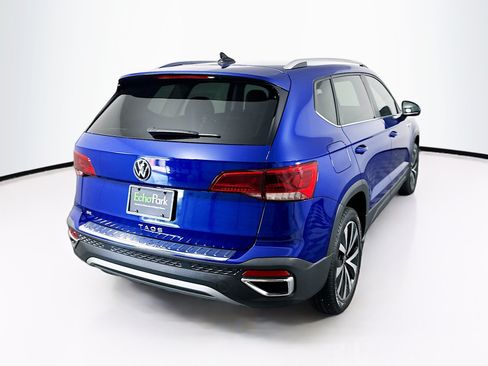 Used 2023 Volkswagen Taos SE FWD image 9
