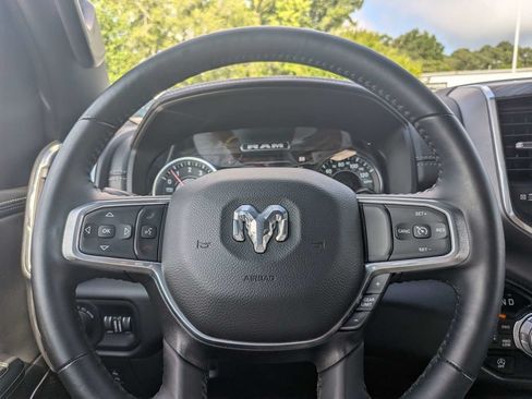 Used 2023 RAM 1500 Laramie AWD/4WD image 28