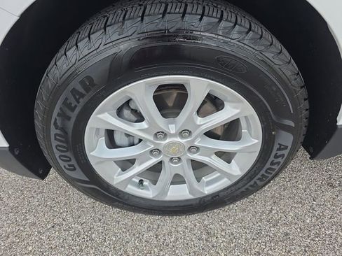 Used 2020 Chevrolet Equinox LS FWD image 17