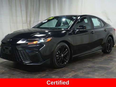 Certified 2025 Toyota Camry SE image 2