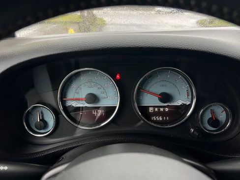 Used 2014 Jeep Wrangler Unlimited Sahara image 21