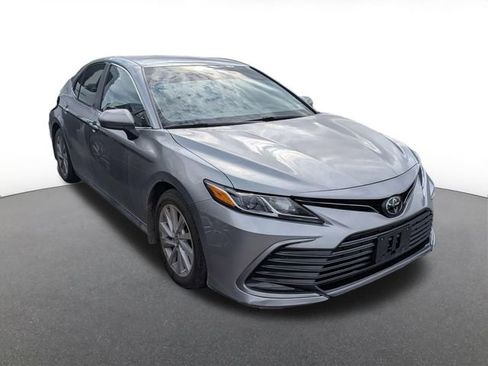 Used 2023 Toyota Camry LE AWD/4WD image 6