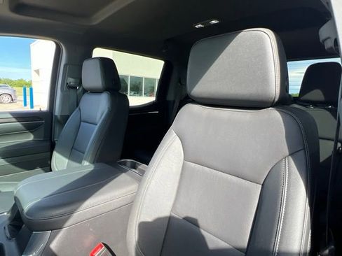 Used 2024 GMC Sierra 1500 SLT AWD/4WD image 10
