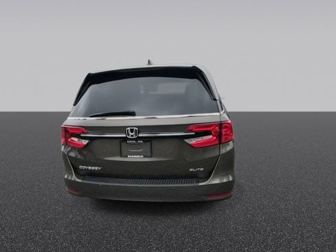 Used 2023 Honda Odyssey Elite image 8