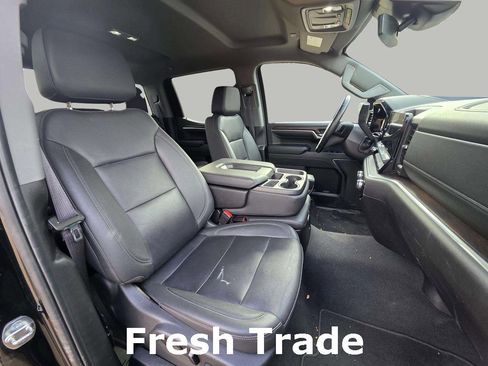 Used 2024 GMC Sierra 1500 SLT image 10