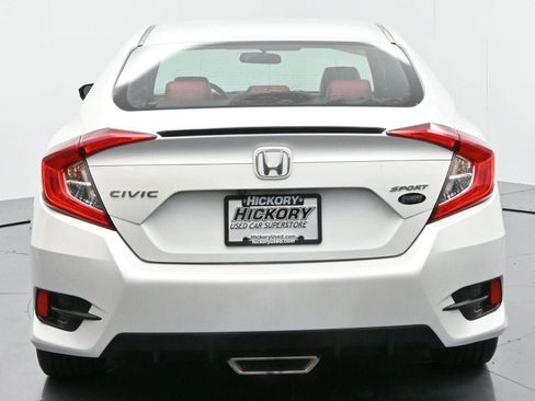 Used 2020 Honda Civic Sport image 6