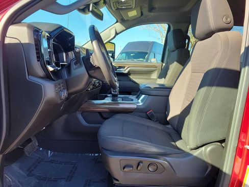 Used 2024 Chevrolet Silverado 1500 RST w/ Z71 Off-Road Package AWD/4WD image 14