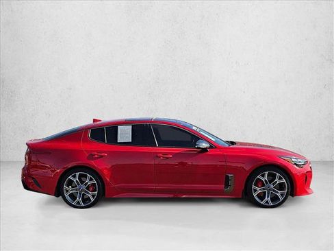 Used 2021 Kia Stinger GT2 image 4