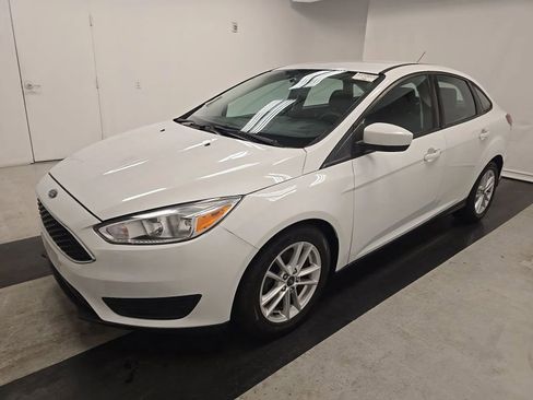 Used 2018 Ford Focus SE image 1