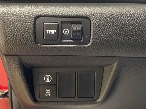 Used 2018 Honda Accord Sport image 32