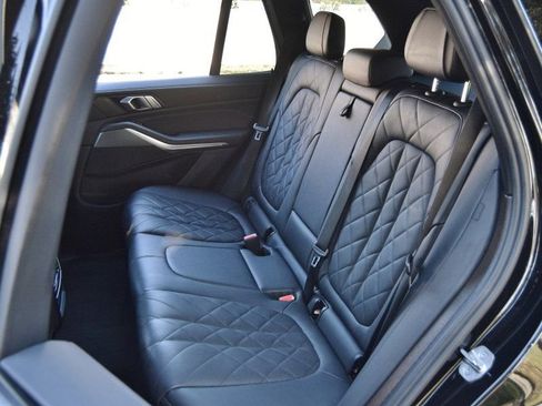 Used 2023 BMW X5 xDrive40i w/ Premium Package image 35