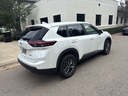 Used 2026 Nissan Rogue SV AWD/4WD image 6