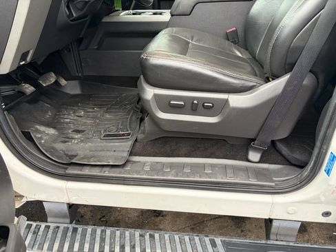 Used 2016 Ford F250 Lariat w/ Lariat Ultimate Package image 22