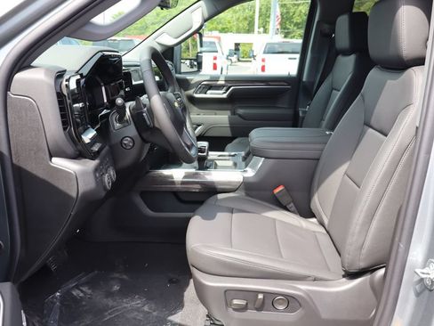 New 2026 Chevrolet Silverado 1500 LTZ w/ LTZ Premium Package AWD/4WD image 5