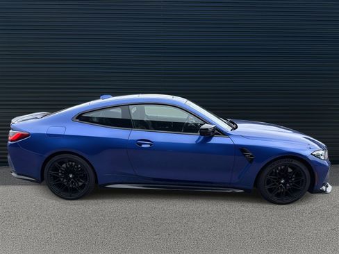 Used 2022 BMW M4 Coupe w/ Executive Package image 8