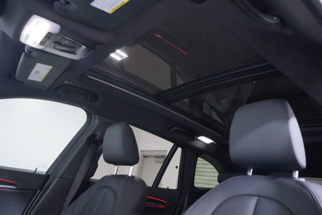 Used 2021 BMW X1 sDrive28i w/ Convenience Package FWD image 9
