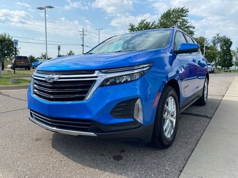 Used 2024 Chevrolet Equinox LT FWD image 1
