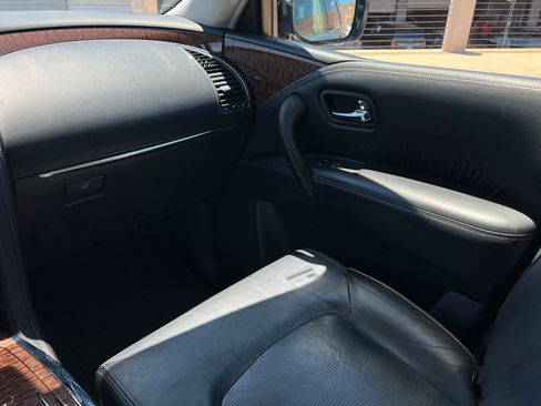 Used 2018 Nissan Armada SL w/ Moonroof Package AWD/4WD image 10