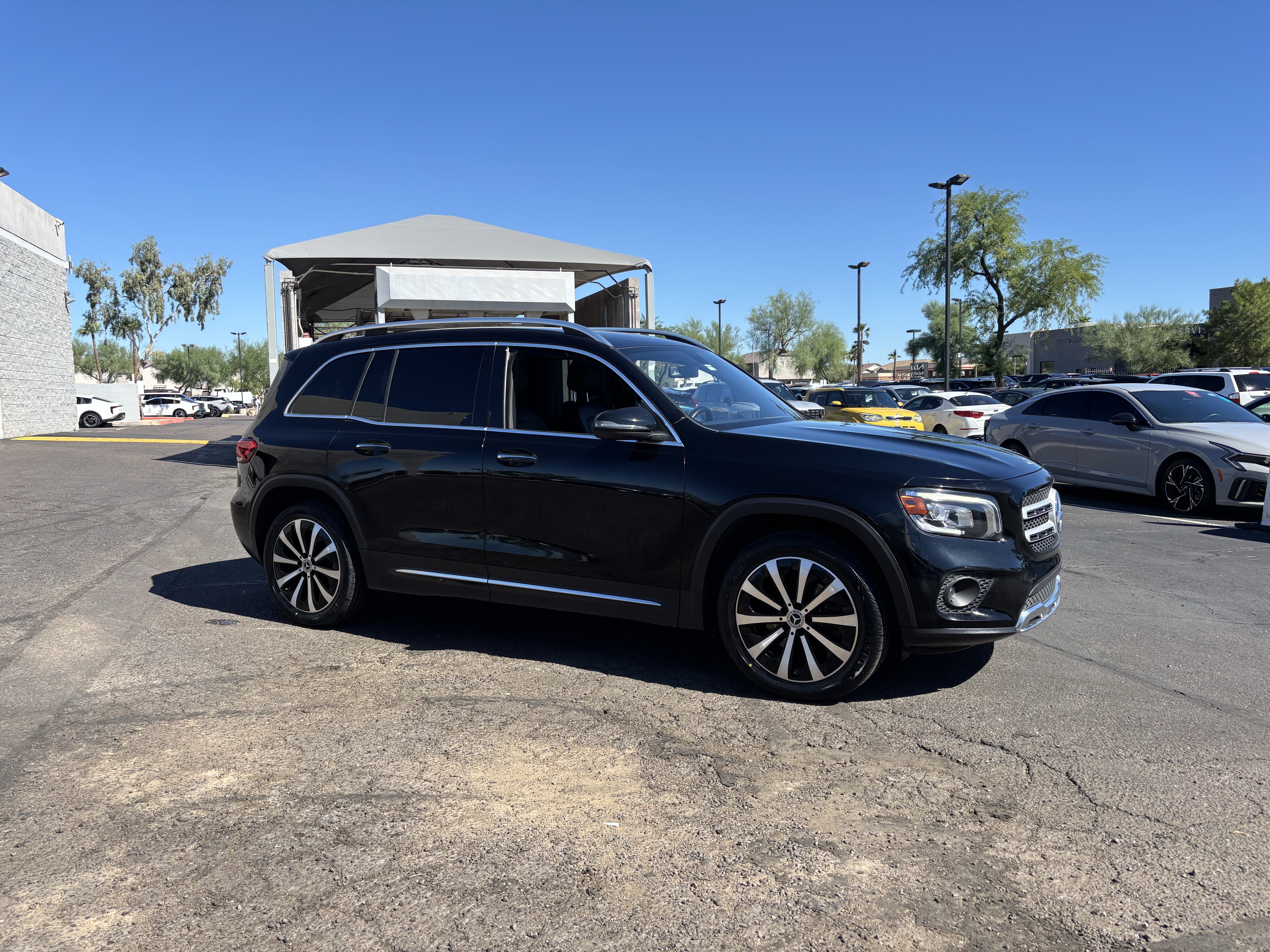 Used 2021 Mercedes-Benz GLB 250 4MATIC image 31