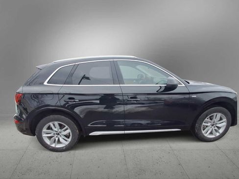 Certified 2023 Audi Q5 2.0T Premium w/ Convenience Package image 9