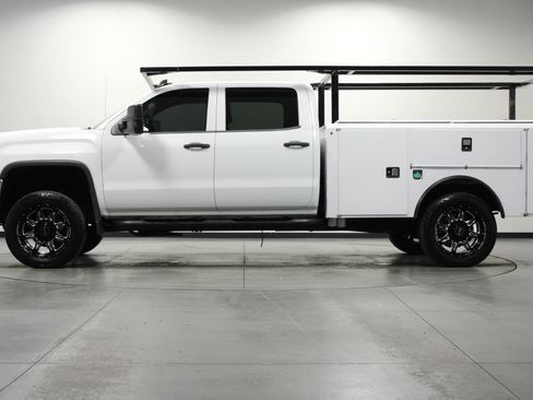 Used 2015 GMC Sierra 2500 SLE w/ SLE Preferred Package AWD/4WD image 7